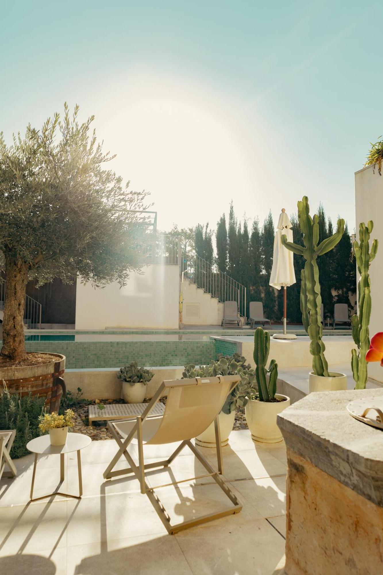 Ynaira Hotel & Spa Ariany Exteriör bild